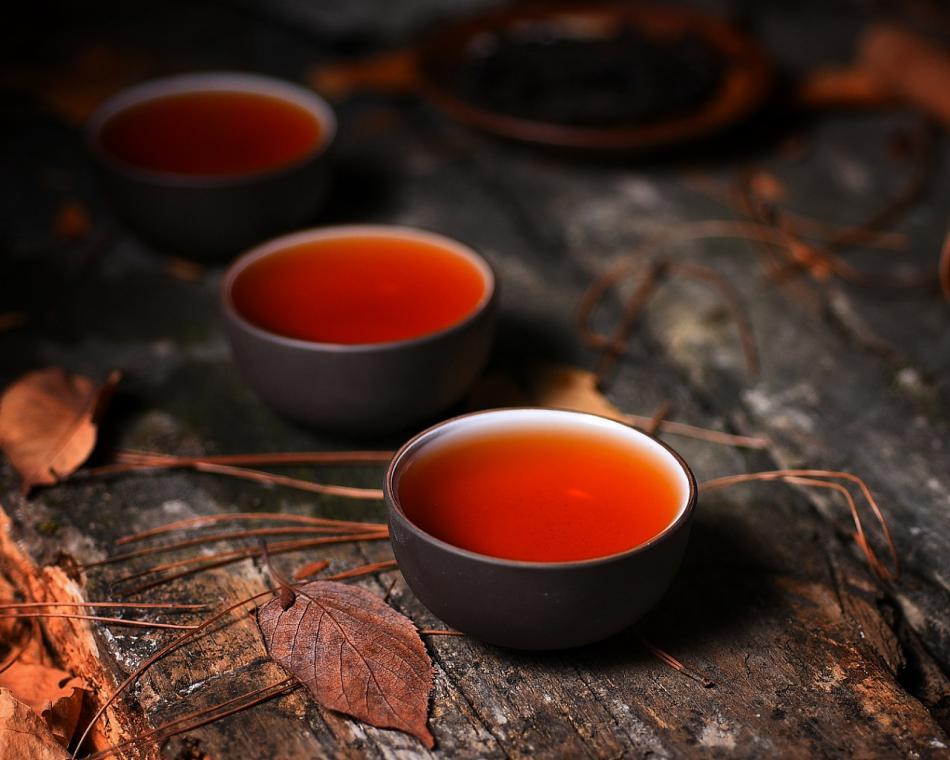 为什么十年至二三十年的普洱老茶比新茶还便宜 为什么十年至二三十年的普洱老茶比新茶还便宜
